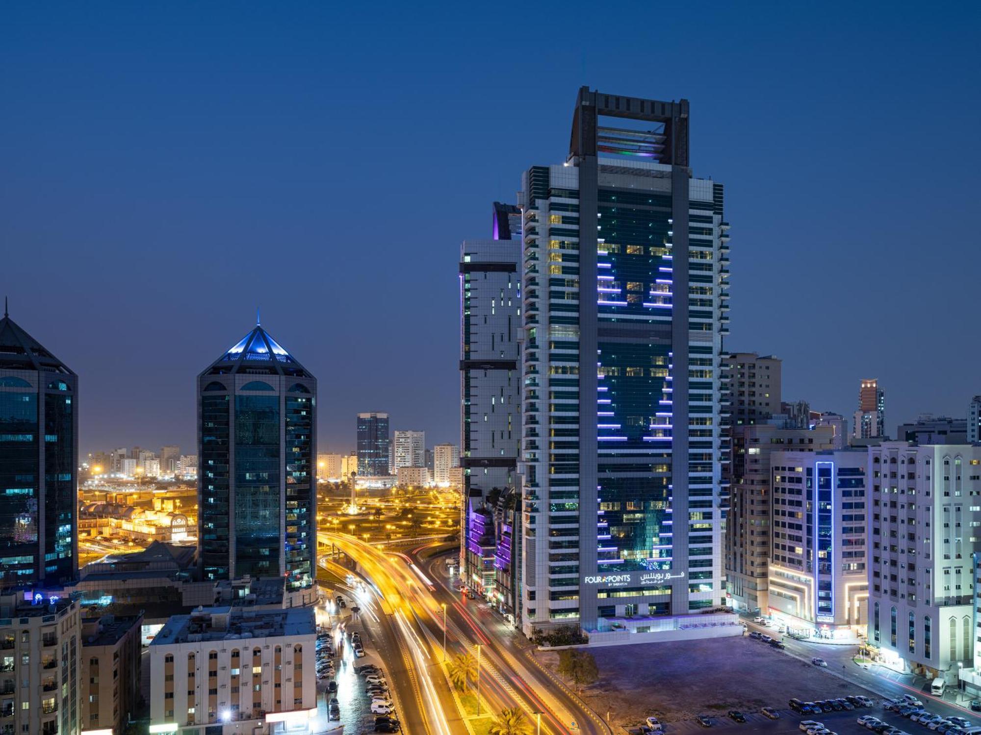 Four Points By Sheraton Шарджа Екстериор снимка