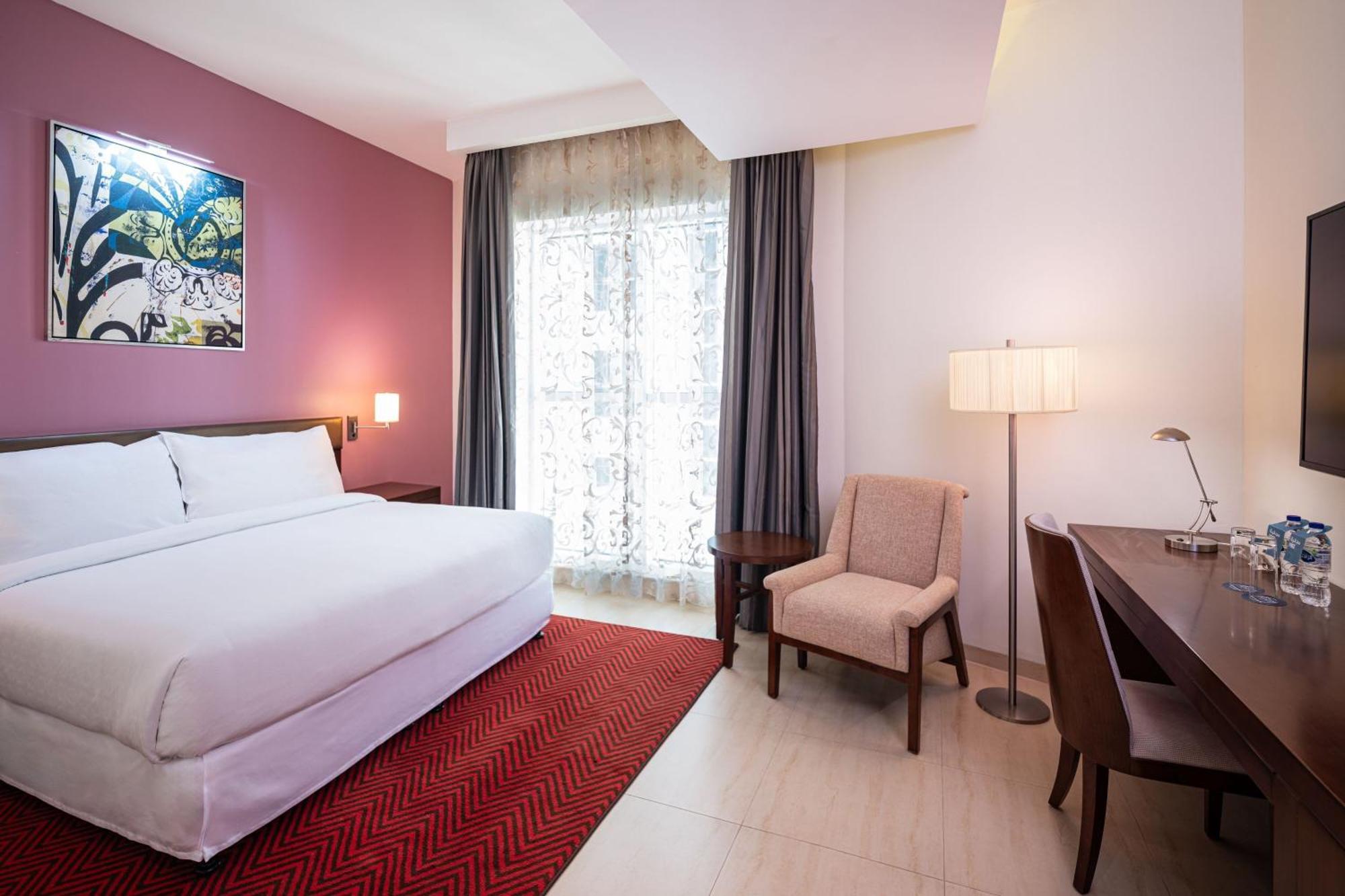 Four Points By Sheraton Шарджа Екстериор снимка